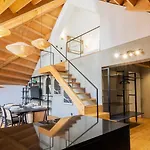 Flow Dreaming Duplex 2br *